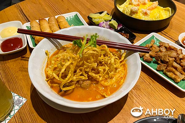 Going Bangkok from Singapore - Thai-Fusion Dishes - Khao Soi, Omelette, Fried Crispy Pork, Ham & Cheese Spring Roll